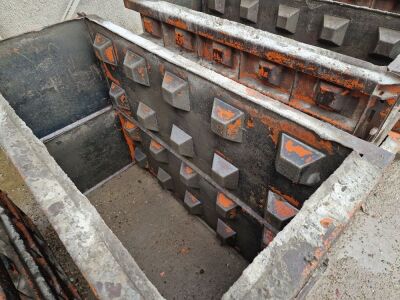 2 x Betonblock 150 x 60 x 60cm Concrete Lego Block Mould With Divider - 3