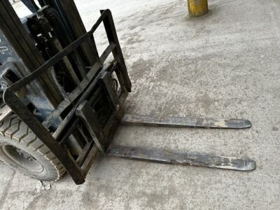 2002 Toyota 25 Forklift - 11