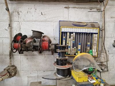 Workbench, Bench Grinder, Pillar Drill & Misc Tools - 3