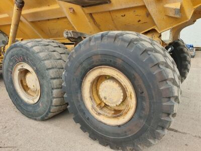 2007 Bell B30D 6x6 Dump Truck - 5