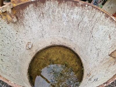 Crane Concrete Hopper - 2