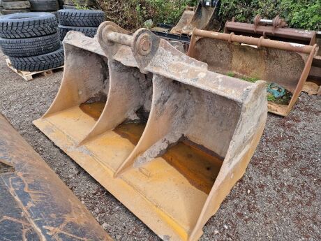 Hill Titan 8ft Ditching Bucket