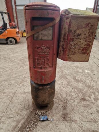 Royal Mail Cast Post Box