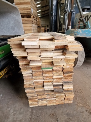 200x Softwood Timber Planks - 2