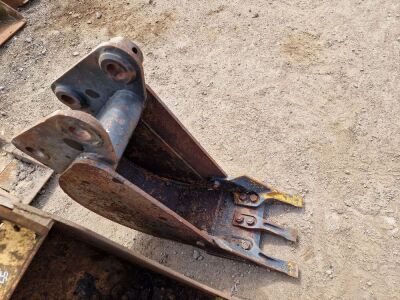 12 Inch Digging Bucket - 2