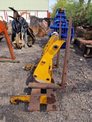 JCB 3CX Front Forks + Hitch - 4