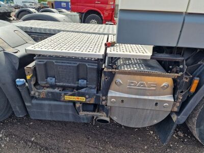 2013 DAF XF 105 460 Super Space Cab 6x2 Mid Lift Tractor Unit - 11