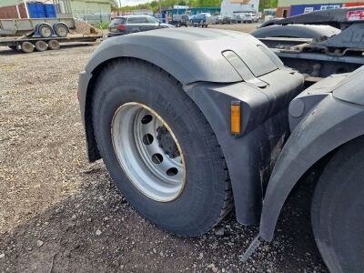 2013 DAF XF 105 460 Super Space Cab 6x2 Mid Lift Tractor Unit - 13
