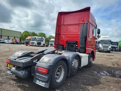 2016 DAF XF 460 Super Space Cab 6x2 Mid Lift Tractor Unit - 3