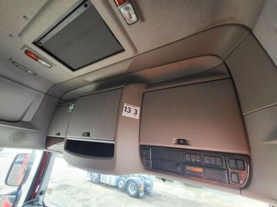 2016 DAF XF 460 Super Space Cab 6x2 Mid Lift Tractor Unit - 13