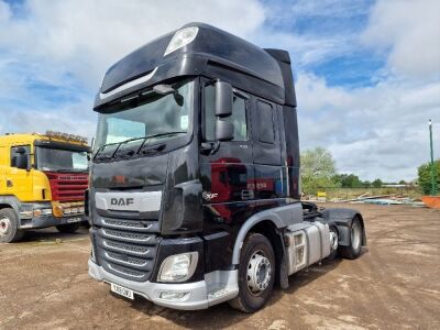 2018 DAF XF 530 Super Space Cab 6x2 Mini Mid Lift Tractor Unit