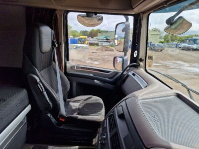 2018 DAF XF 530 Super Space Cab 6x2 Mini Mid Lift Tractor Unit - 9