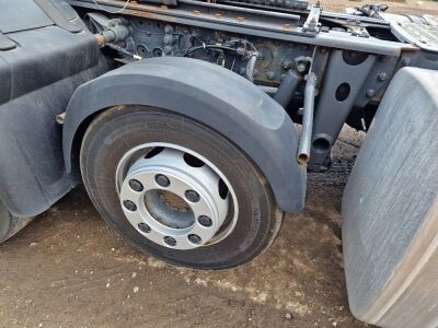 2018 DAF XF 530 Super Space Cab 6x2 Mini Mid Lift Tractor Unit - 14