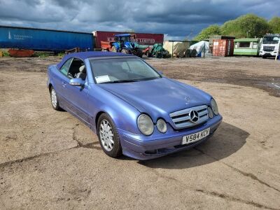 1999 Mercedes CLK 320 Convertible Car