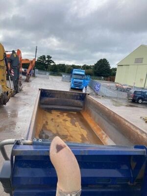 2015 Scania P410 8x4 Steel Body Tipper - 9