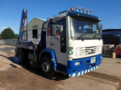 2006 Volvo FL6 4x2 Skip Loader