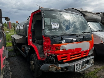 2007 Isuzu NQR 75M 4x2 Vacuum Tank Rigid