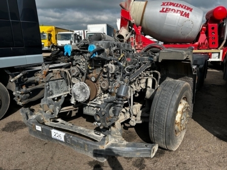 2015 DAF 6x2 Midlift Tractor Unit