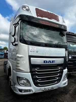 DAF XF 460 6x2 Mini Midlift Tractor Unit - 2