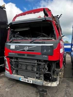 2018 Volvo FM 6x2 Mini Midlift Tractor Unit - 2