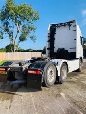 2016 Volvo FH540 6x2 Rear Lift Tractor Unit - 4