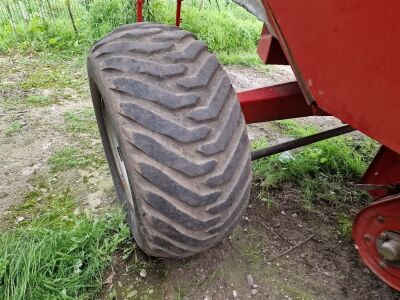 Massey Ferguson MF40 Combine - 8