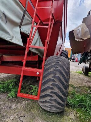 Massey Ferguson MF40 Combine - 9