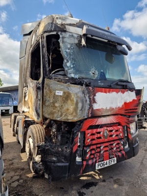 2014 Renault 6x2 Midlift Tractor Unit - 3