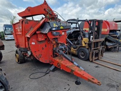 2013 Kuhn Primor 3570M Straw Chopper