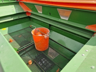 Amazone ZA-M3001 Spreader - 7