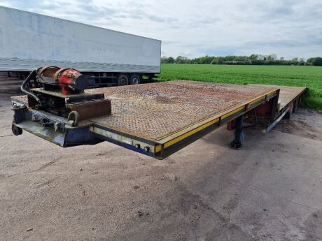 2000 SDC Triaxle Stepframe Semi Trailer