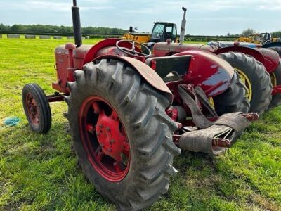 David Brown 25D Cropmaster Diesel Tractor - 3