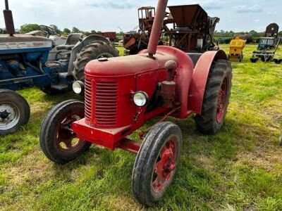 David Brown 25D Diesel Cropmaster Tractor - 2