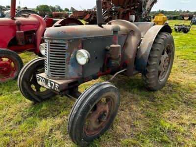 David Brown 25D Cropmaster Tractor - 2