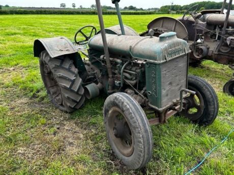 Standard Fordson Tractor - Green