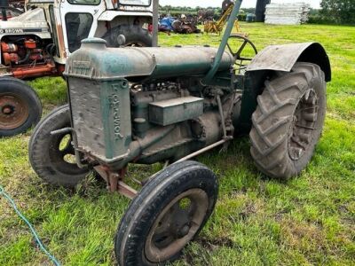 Standard Fordson Tractor - Green - 2