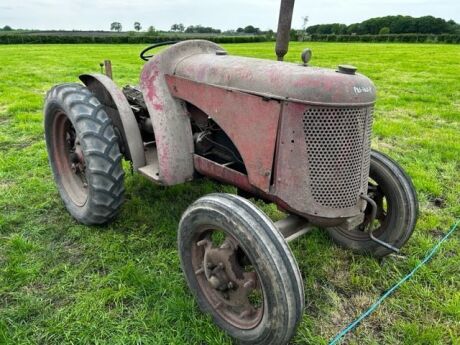 David Brown VAK Cropmaster Bullet Hole Grill