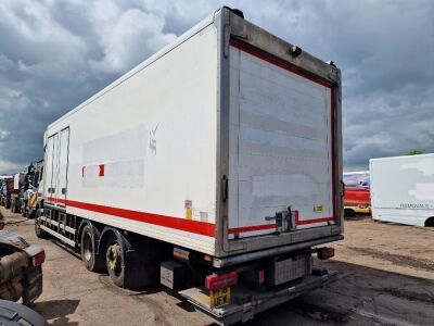 2016 DAF CF 370 6x2 Fridge Van - 6