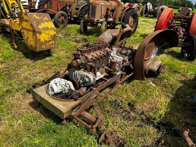 David Brown Tractor Chassis/Axles/Engine/Transmission - 2