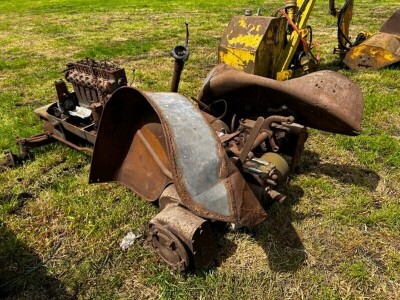 David Brown Tractor Chassis/Axles/Engine/Transmission - 5