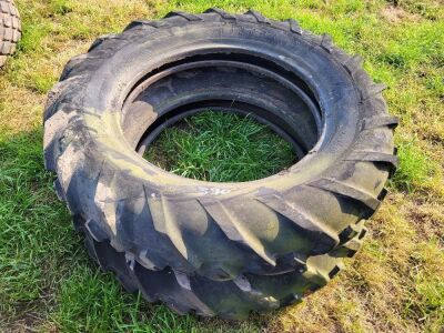 2x 9.00-28 Tyres
