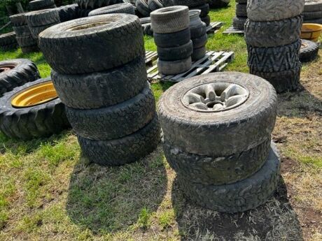 7x Toyota/Mitsubishi Wheels & Tyres