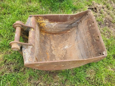 1 x 2ft Digging Bucket 45mm Pins 