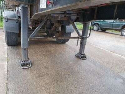 2006 Dennison Triaxle Sliding Skeletal Trailer - 3