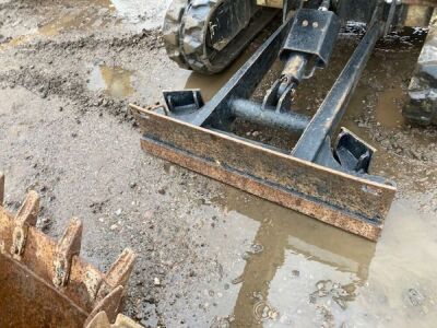 2018 CAT 301.7 DCR Excavator - 8