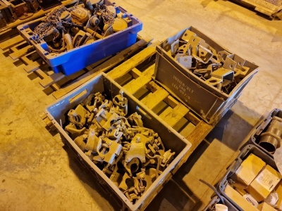 Qty Scaffold Clips & Brackets