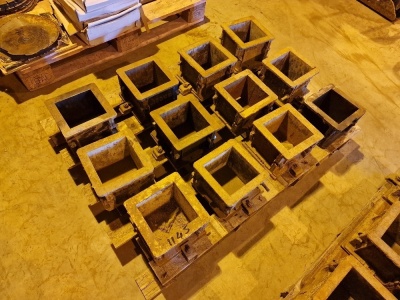12 x 150mm Concrete Test Molds - 4