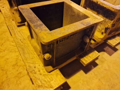 12 x 150mm Concrete Test Molds - 6