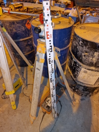 Nikon Site Level, Tripod & Measure