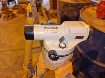 Nikon Site Level, Tripod & Measure - 2